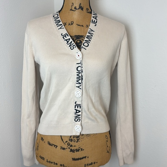 Tommy Jeans Hilfiger Beige Cardigan with Logo v neck button down XS women’s - Picture 3 of 5